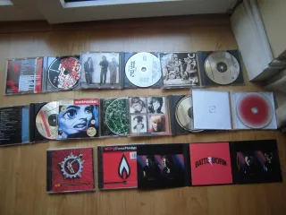 LOTE 7 CD'S POP-ROCK A 5,00 EUROS CADA UNO