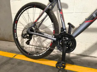 Bicicleta Moma GTT29