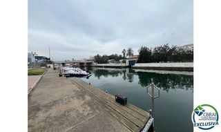 Piso en venta en Empuriabrava en Castelló d´Empúries