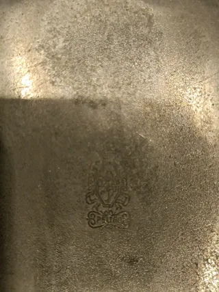 Posacenere in peltro con incisione cifre R.D.