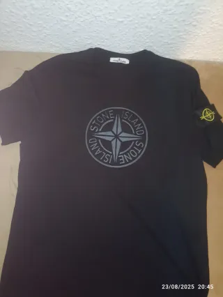 Camiseta Stone Island Negra
