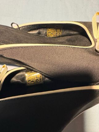 Zapatillas negras tipo chinela  Etam