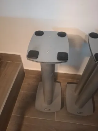 Pies/Soportes Altavoz Dynaudio Plata