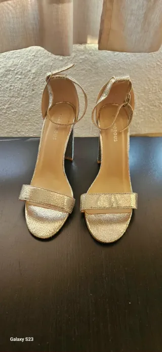 Sandalias Glamorous Plata T39