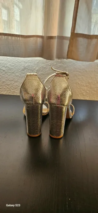 Sandalias Glamorous Plata T39