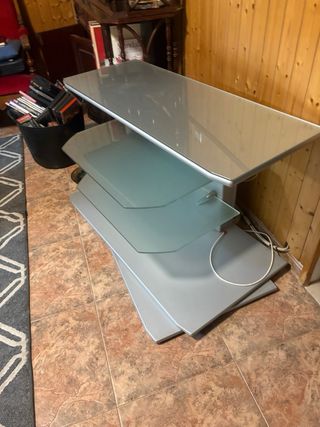 Mesa TV cristal y metal giratoria