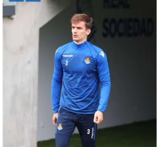 Sudadera Macron Real Sociedad Junior 12-13A