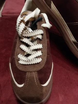 Zapatillas Zara Marrón Sin Estrenar