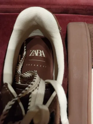 Zapatillas Zara Marrón Sin Estrenar