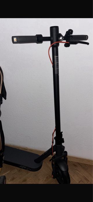 Patinete eléctrico como nuevo