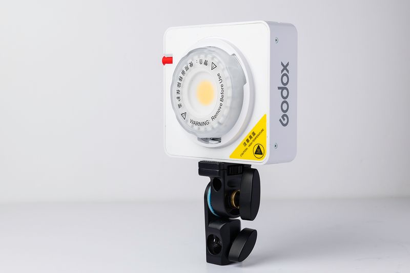 Foco bicolor Godox ML100 + Accesorios, como nuevo afbeelding 3