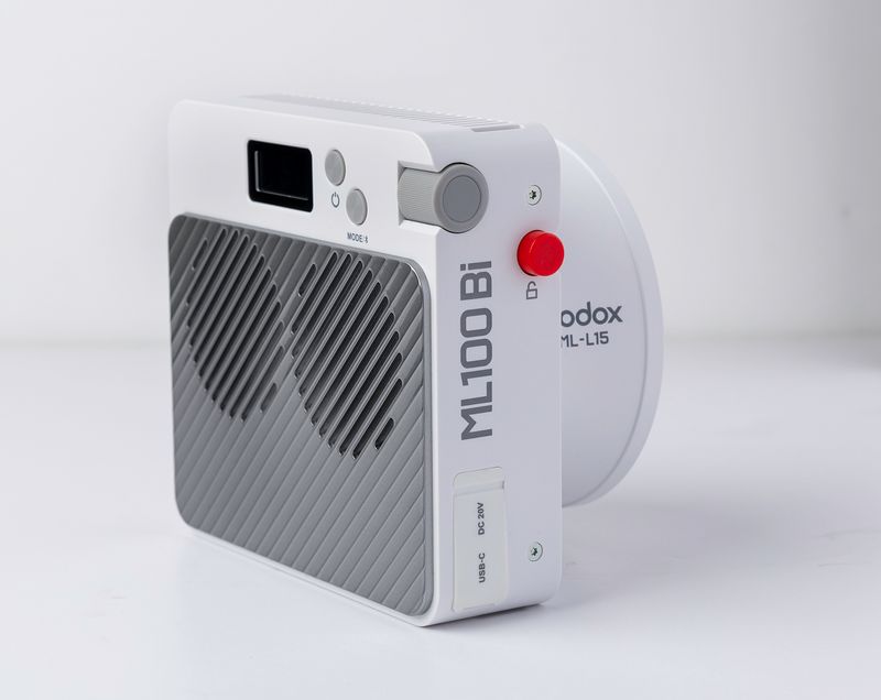 Foco bicolor Godox ML100 + Accesorios, como nuevo afbeelding 4