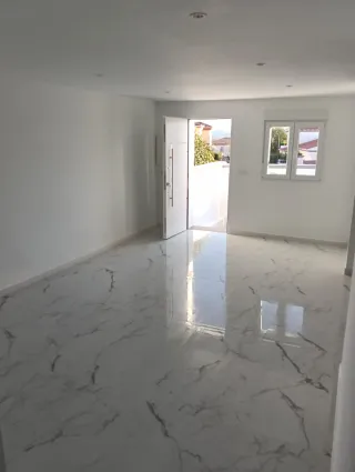 ¡Adosado  Reformado! Listo para entrar a vivir