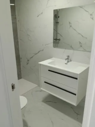 ¡Adosado  Reformado! Listo para entrar a vivir