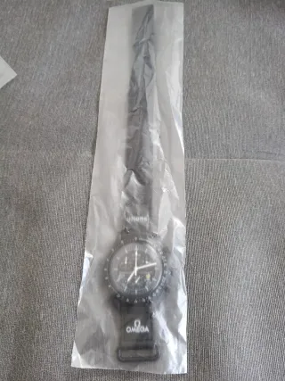 Orologio Swatch Mission to Moon Snoopy nuovo 28 EUR