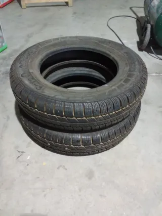 2 Neumáticos Usados