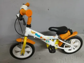 Bicicleta Infantil Minions 12