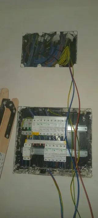 Trabajos de electricidad, mantenimientos eléctric