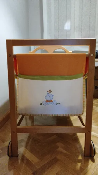 Minicuna completa con sábanas y colchón