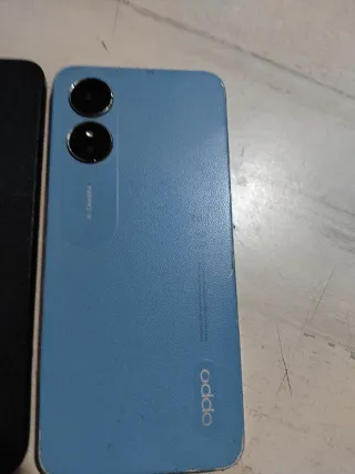 2 cellulari OPPO A17 (per parti)