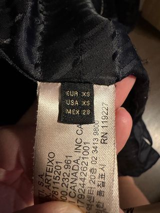 Cazadora Massimo Dutti Negra Talla XS