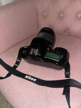 Vendo cámara Nikon F50 sin apenas uso