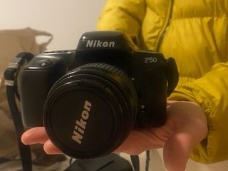 Vendo cámara Nikon F50 sin apenas uso
