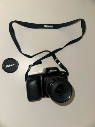 Vendo cámara Nikon F50 sin apenas uso