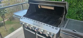 Barbacoa Weber Summit 670 Negra y Plateada
