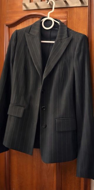 Americana Sisley negra de rayas