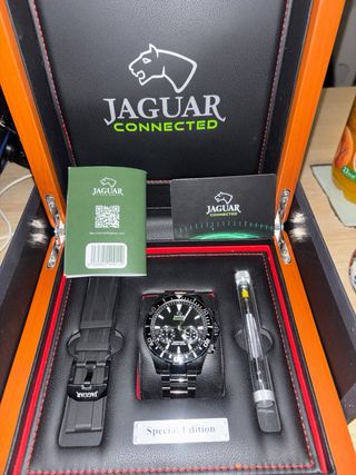 Reloj Jaguar Negro y Plateado
