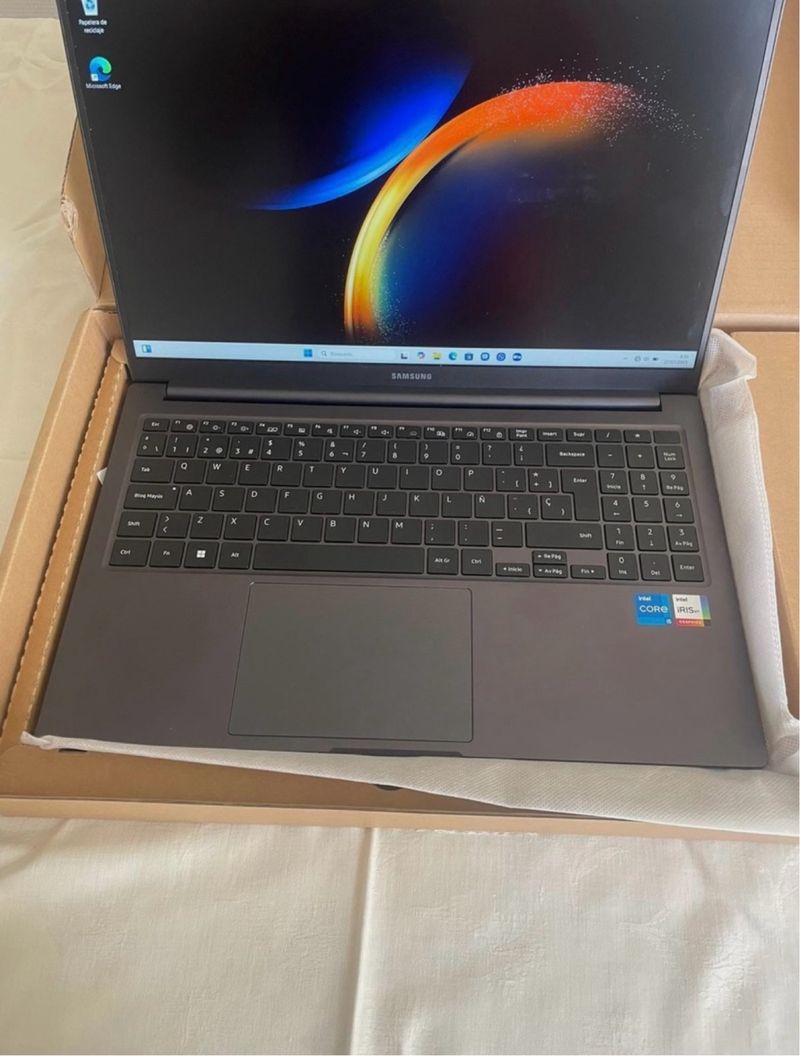 Samsung Galaxy Book 4 i5 16GB RAM