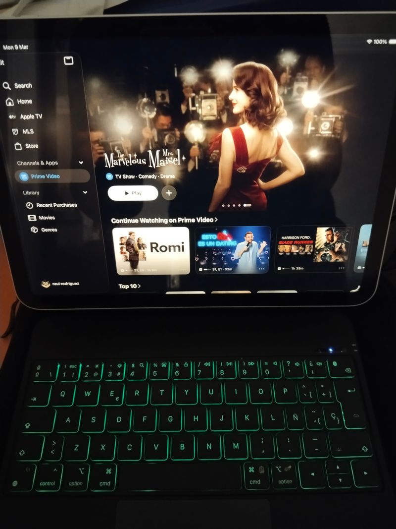 iPad 10 64GB + Pencil + Teclado + Cargador+ Cable