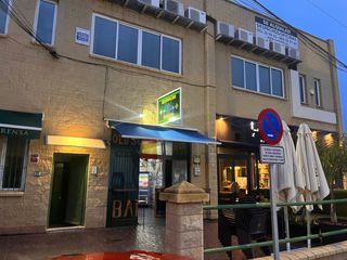 TRASPASO GIMNASIO 200m² LICENCIA + BAR