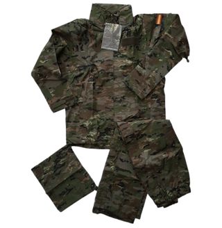 Traje de tormenta ejército pixelado Intemperie