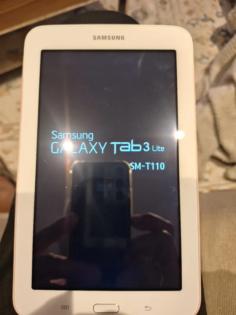 Samsung Galaxy Tab 3 Lite SM-T110