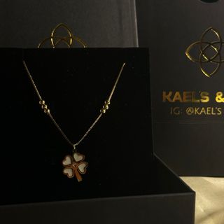 pulsera Kael's & Co. Trébol Corazones Oro Blanco