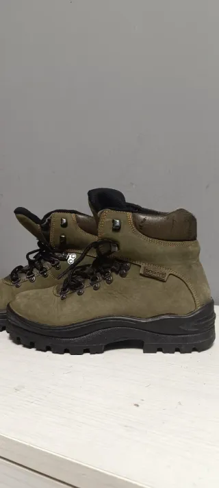 Botas de montaña Sioentex Talla 40