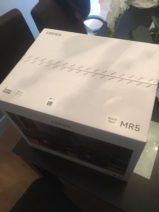 Altavoces Edifier MR5