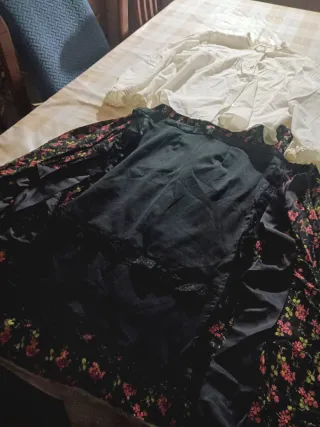 Trajes de Fallera y Huertana