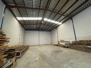 Nave industrial en venta en Maracena
