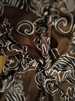 Vestido Zara Satén Estampado Talla S grande