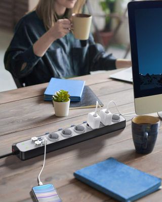 Regleta BESTEK 6 Tomas + 4 USB