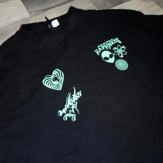 Camiseta H&M Negra Estampada