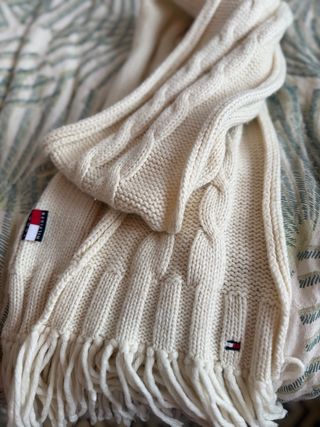 Bufanda de lana beige Tommy Hilfiger