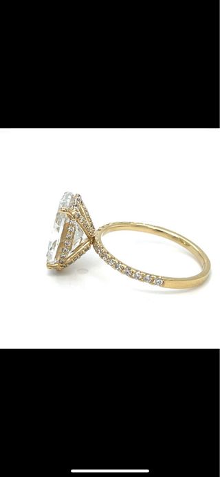 Anillo 14K Oro con Diamantes a 5.40ct