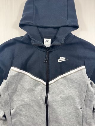 Sudadera Nike Tech Fleece Negra y Gris