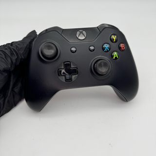 Xbox One X 1TB Console Nera Completa