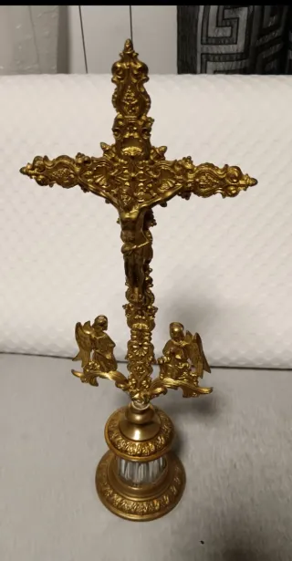 Cruz relicario sobremesa Neogótica