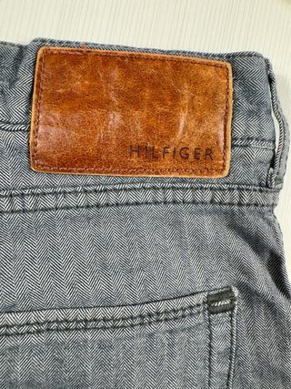 Vaqueros Tommy Hilfiger grises hombre